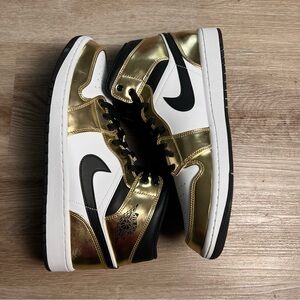Air Jordan Retro 1 Mid “White/Gold” Brand New